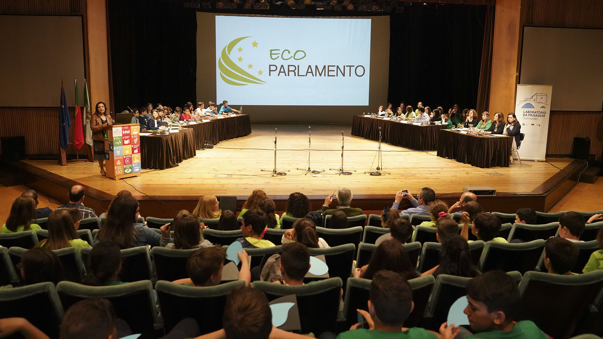 Eco Parlamento final entre agrupamento escolares Guimarães agora